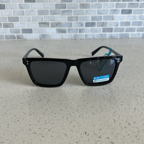 Dot Dash Sunglasses - Buzzy Black Polarized - Picture 3 of 4